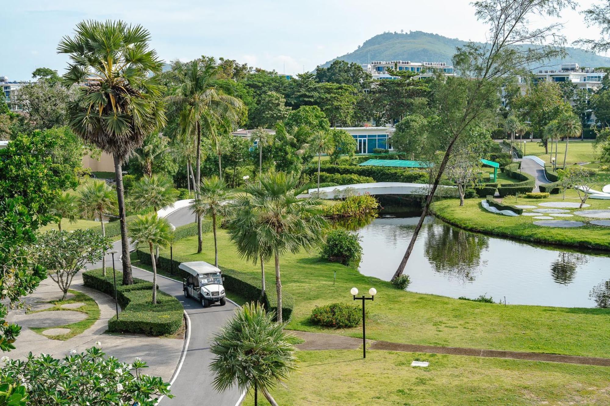 Splash Beach Resort, Maikhao Phuket - Sha Extra Plus Mai Khao Exteriér fotografie View of the park