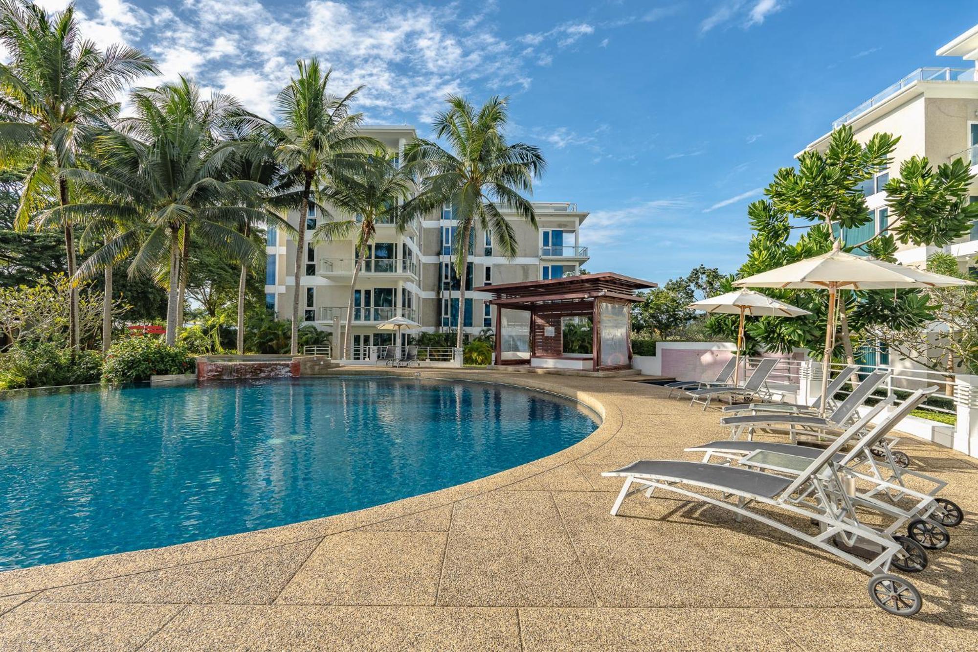 Splash Beach Resort, Maikhao Phuket - Sha Extra Plus Mai Khao Exteriér fotografie The swimming pool at the resort